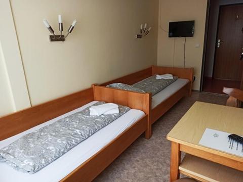 Restaurant El Greco Hostel Gundelfingen an der Donau Екстериор снимка