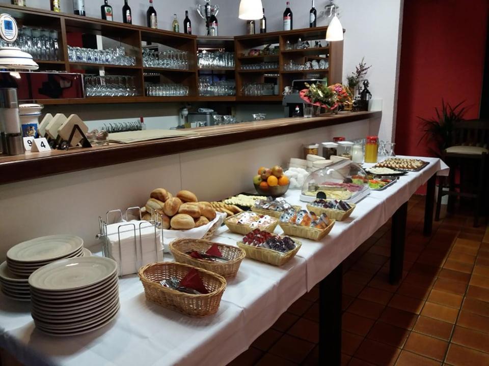 Restaurant El Greco Hostel Gundelfingen an der Donau Екстериор снимка